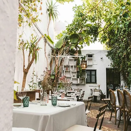 Dona Lola Conil De La Frontera