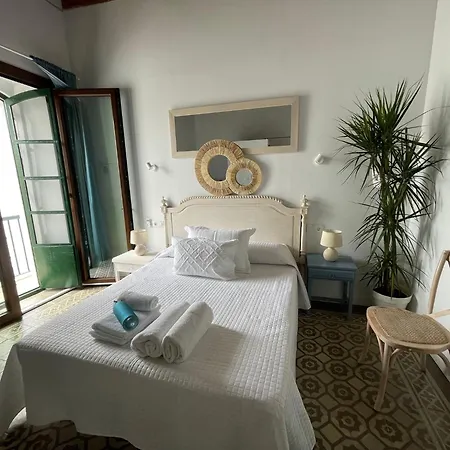 Dona Lola Homestay szállás *